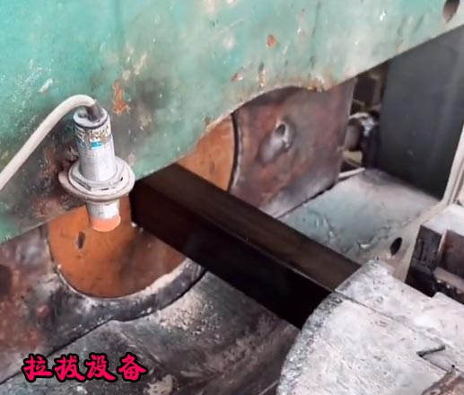 冷拉機